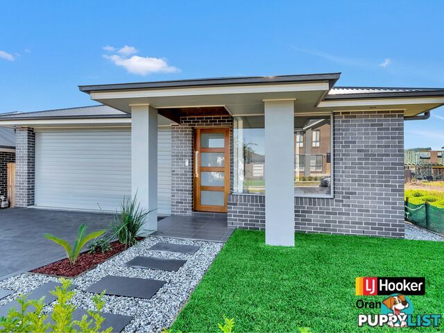 6 Forbes Street ORAN PARK NSW 2570