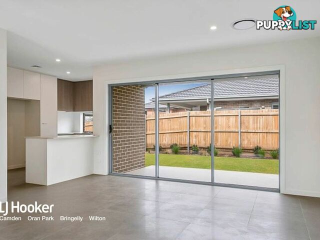 2 Rawlings Street ORAN PARK NSW 2570