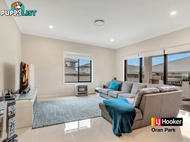 4 Allison Circuit ORAN PARK NSW 2570