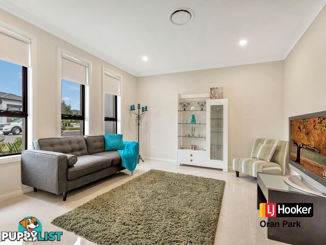 4 Allison Circuit ORAN PARK NSW 2570