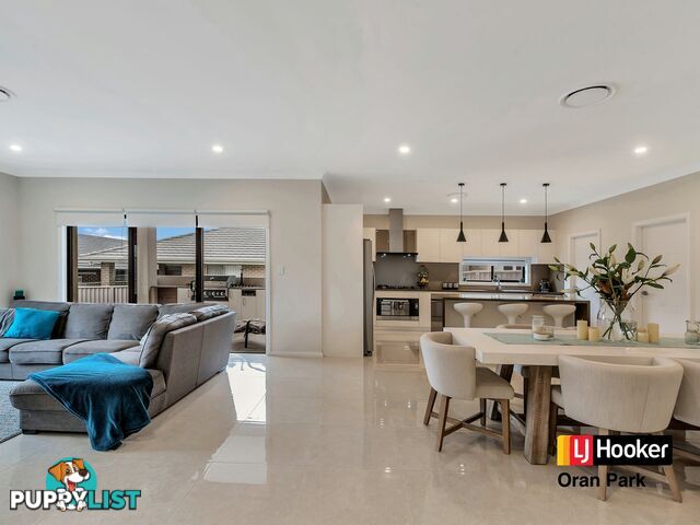 4 Allison Circuit ORAN PARK NSW 2570