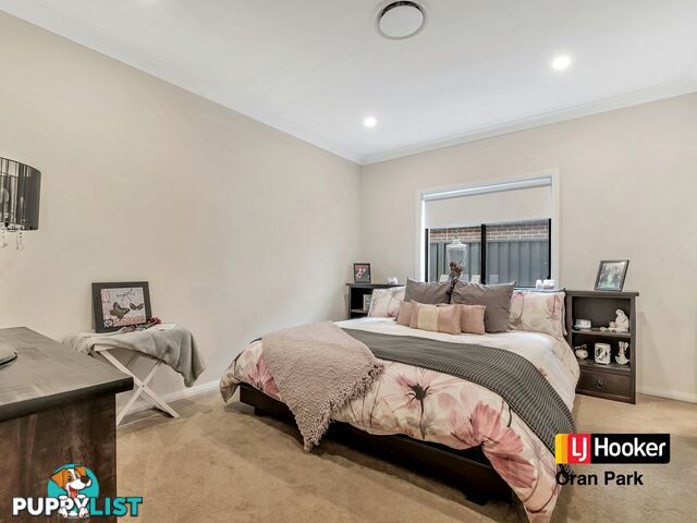 4 Allison Circuit ORAN PARK NSW 2570