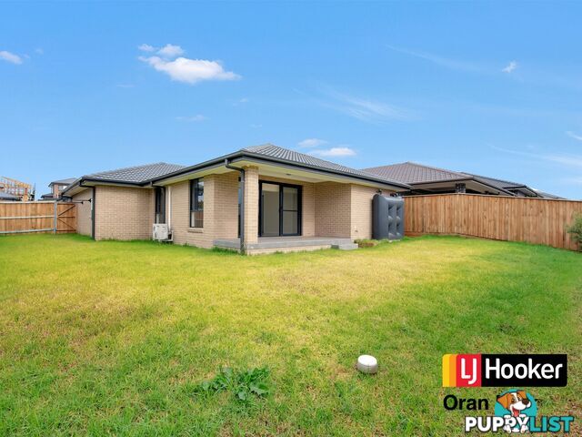 23 McCormack Street ORAN PARK NSW 2570