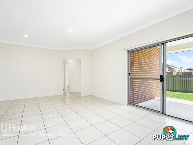 52 Radisich Loop ORAN PARK NSW 2570