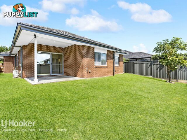 52 Radisich Loop ORAN PARK NSW 2570