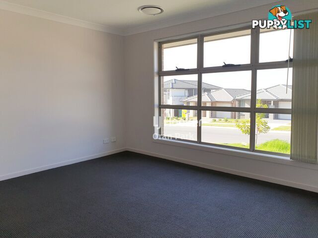 22A & 22B Richmond Road ORAN PARK NSW 2570