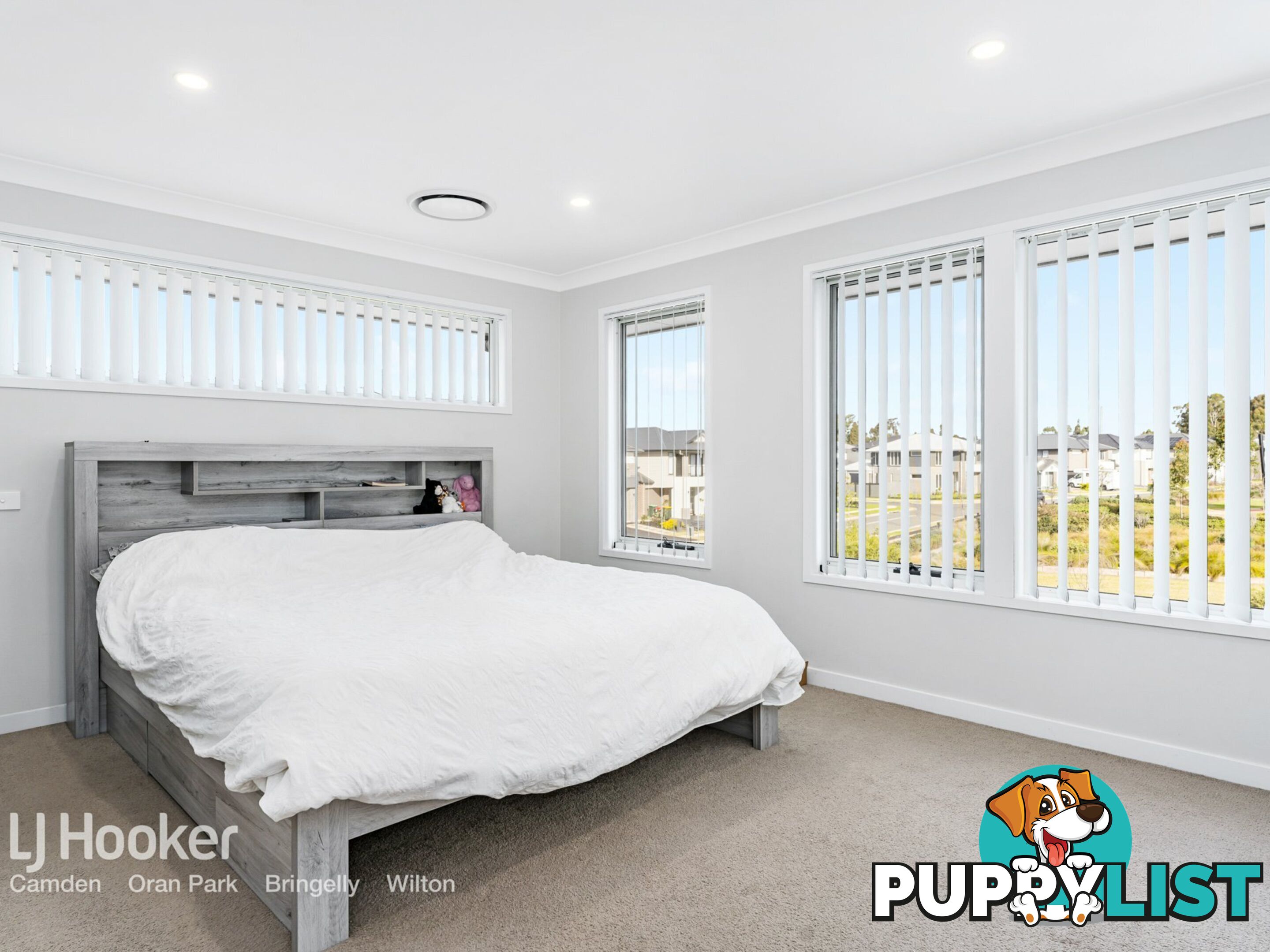 43 Vanderfield Crescent ORAN PARK NSW 2570