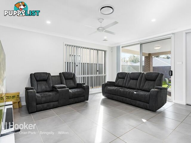 43 Vanderfield Crescent ORAN PARK NSW 2570