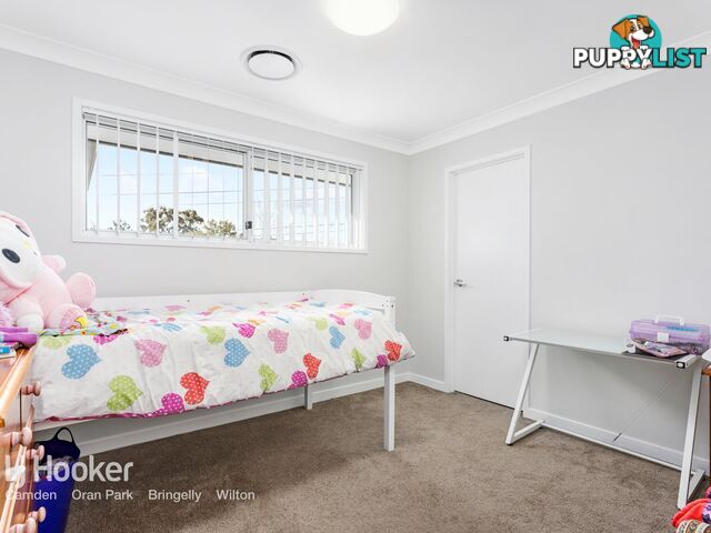 43 Vanderfield Crescent ORAN PARK NSW 2570