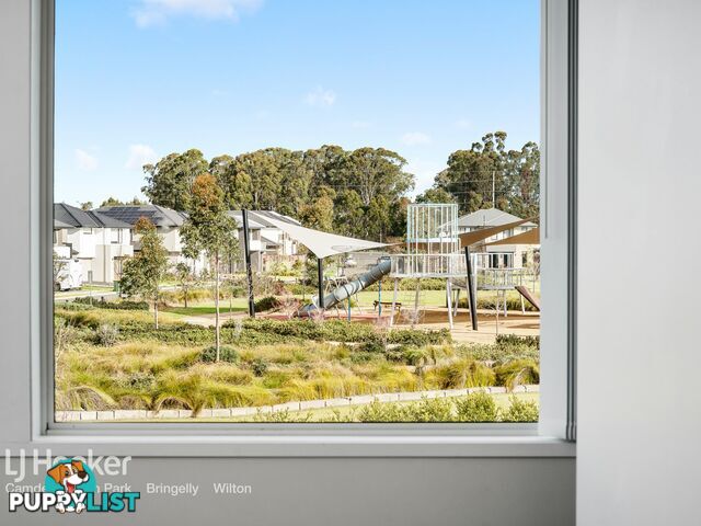 43 Vanderfield Crescent ORAN PARK NSW 2570