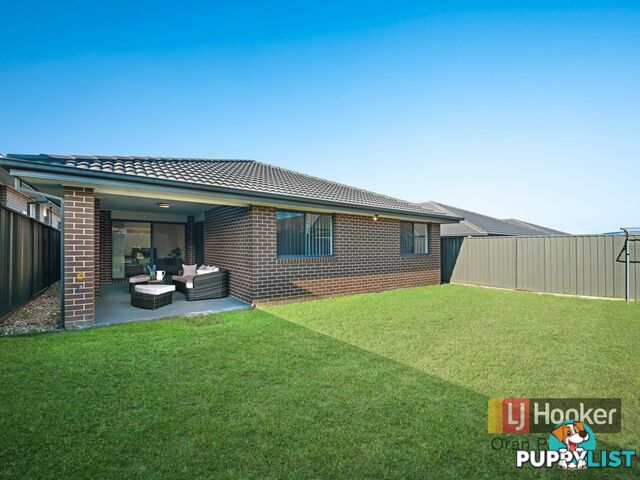 16 Geoghegan Circuit ORAN PARK NSW 2570