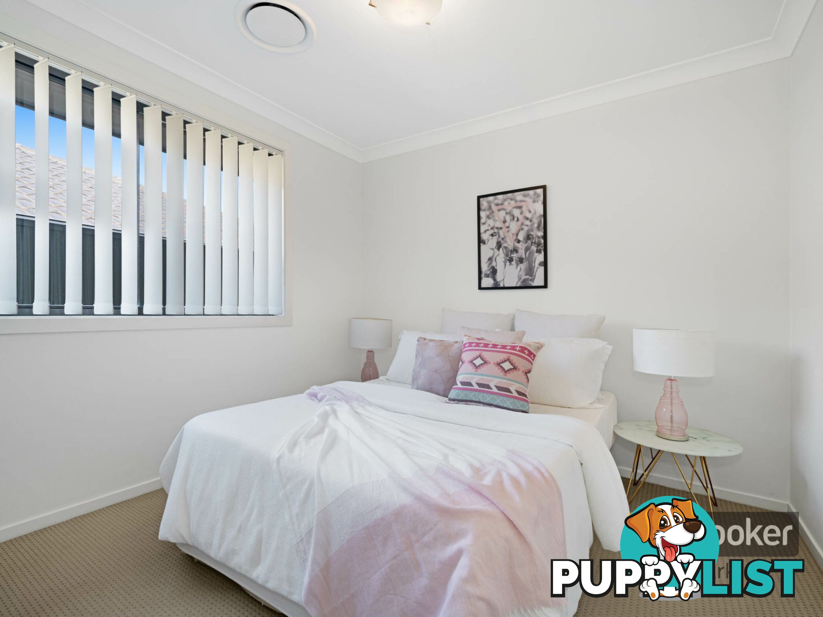 16 Geoghegan Circuit ORAN PARK NSW 2570