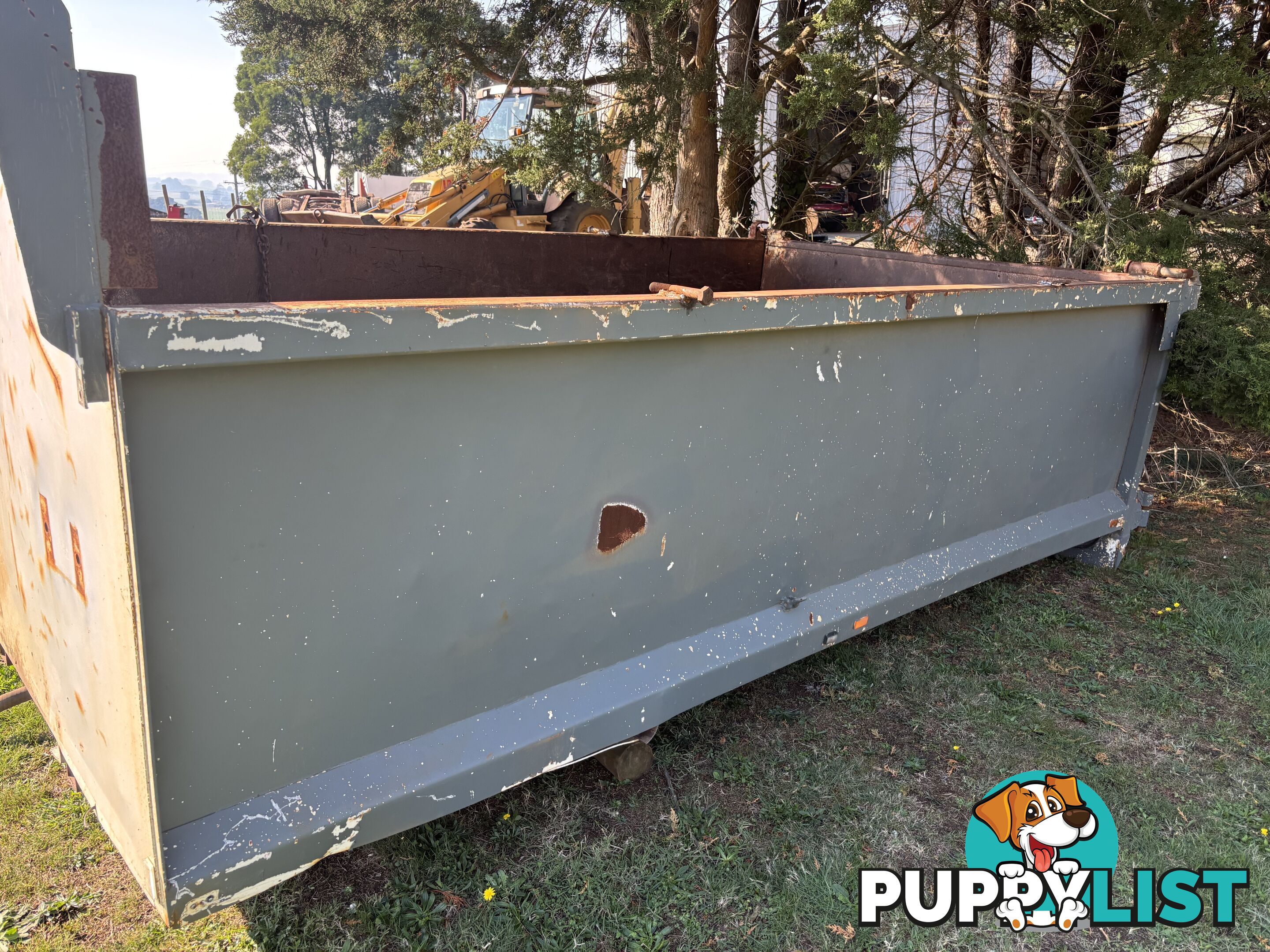 Truck tipper body