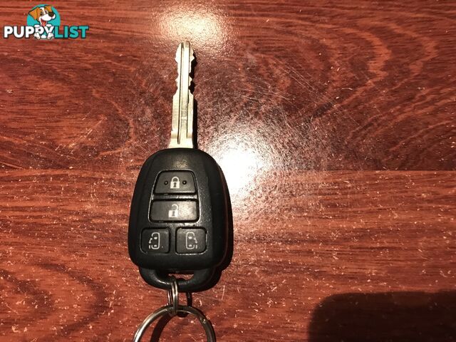 2016 Toyota Noah ZRR80 People Mover Automatic