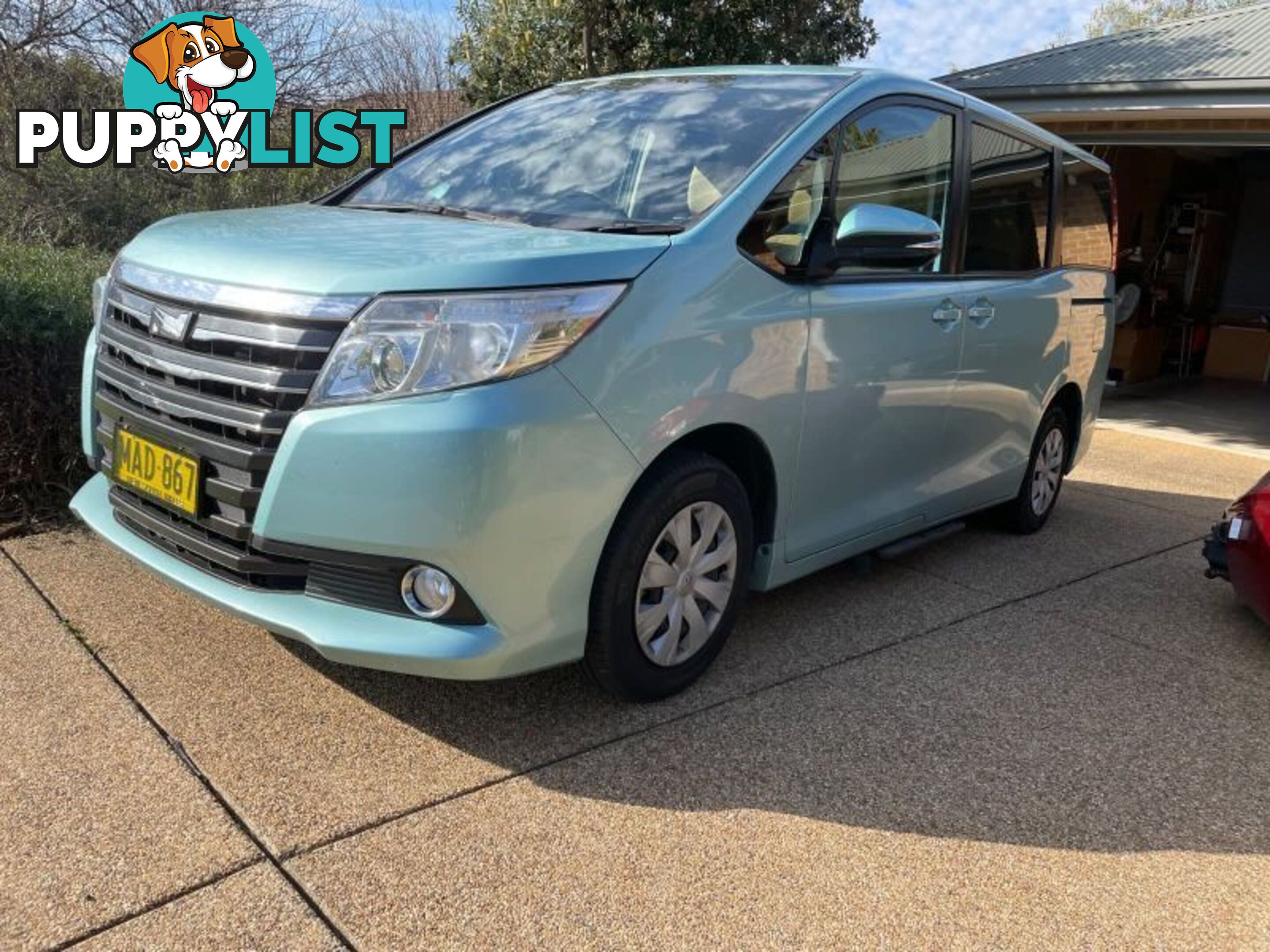 2016 Toyota Noah ZRR80 People Mover Automatic