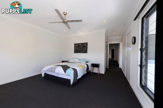 1/40 Bayview Street Runaway Bay QLD 4216