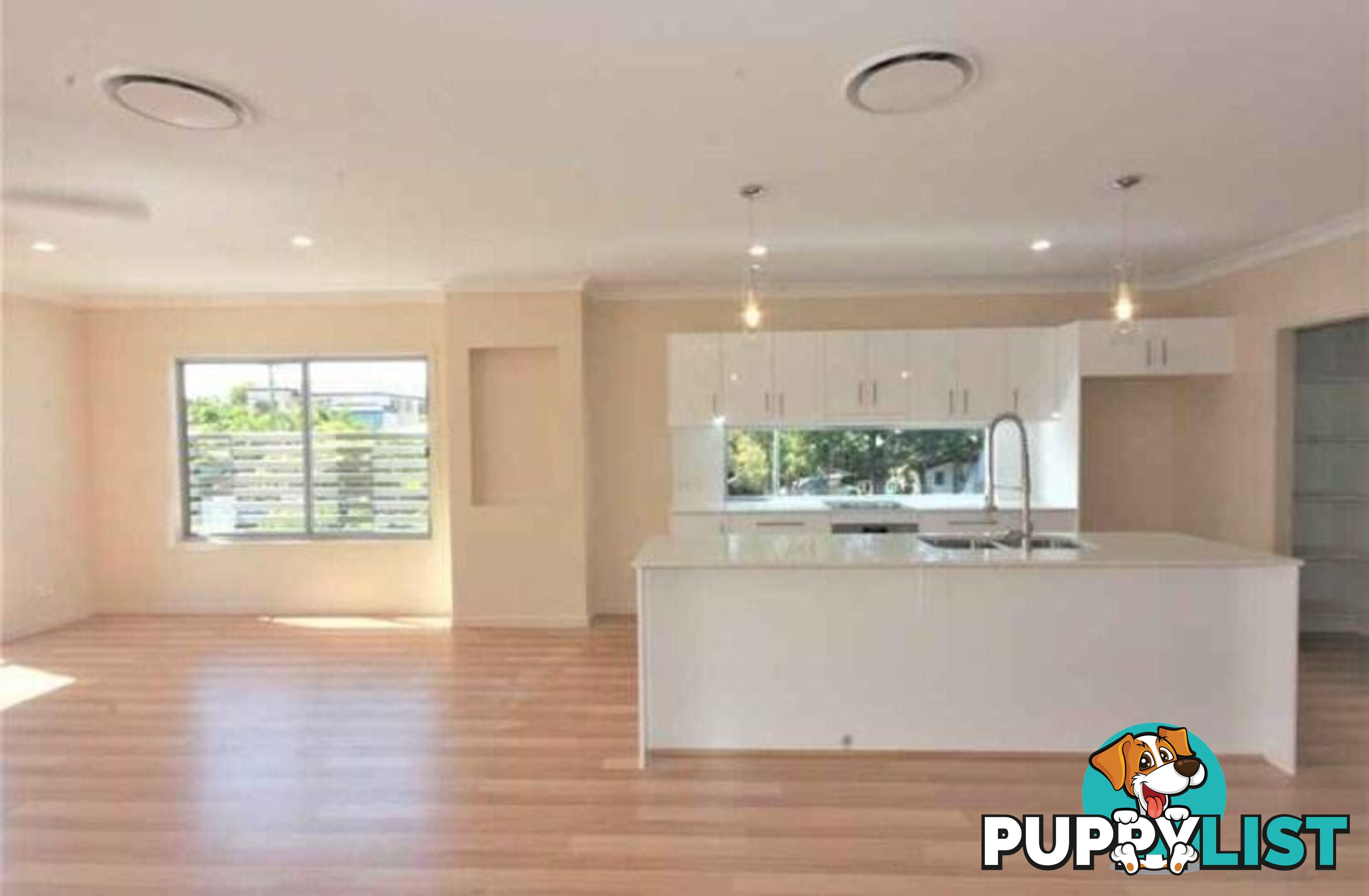 37 Parker Street Labrador QLD 4215