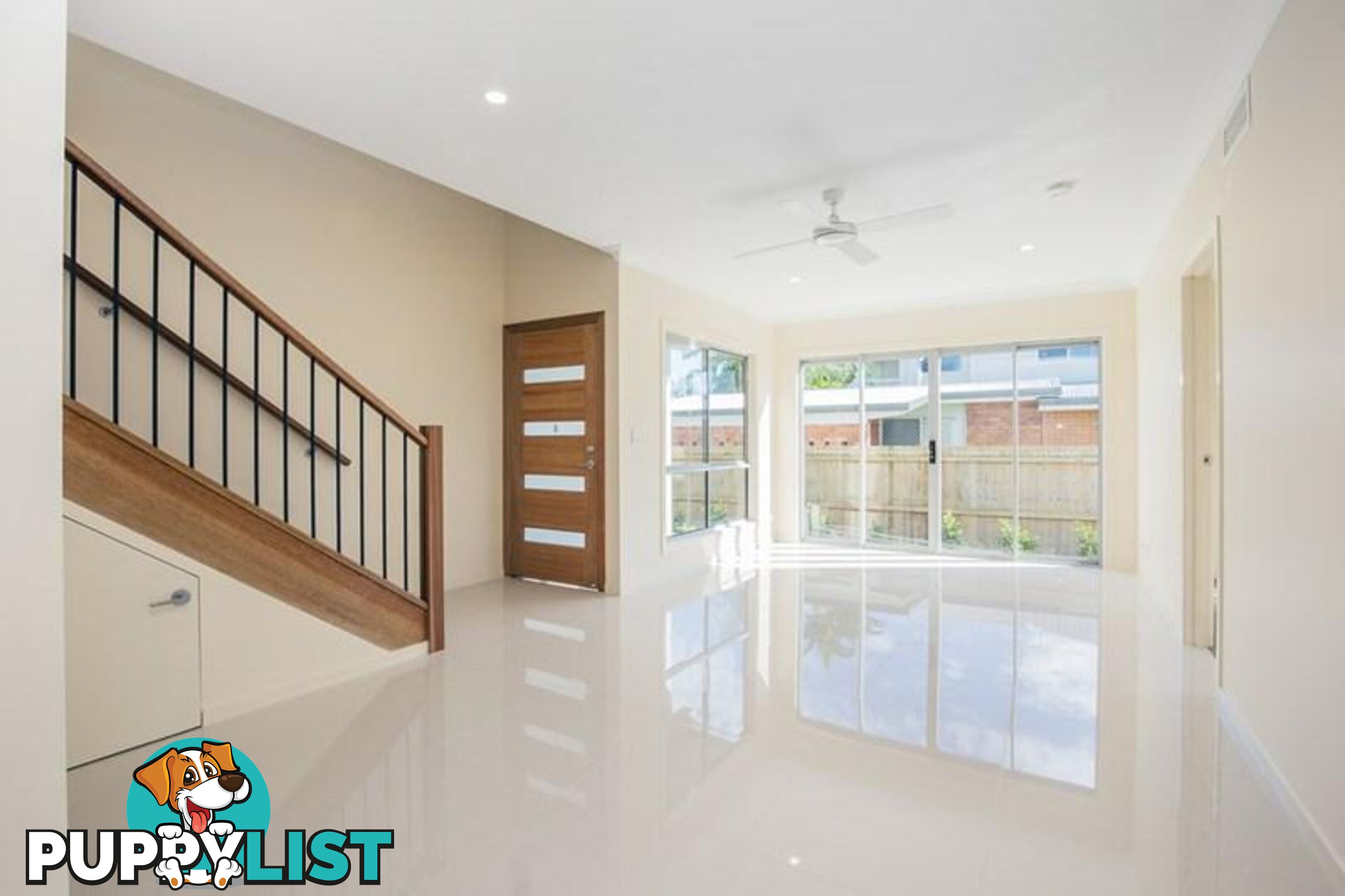 37 Parker Street Labrador QLD 4215