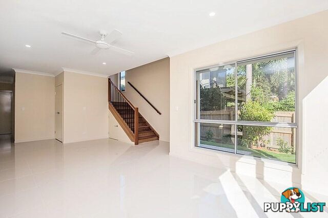 37 Parker Street Labrador QLD 4215