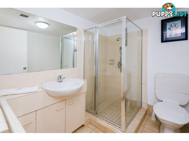 10/37 Bayview Street Runaway Bay QLD 4216