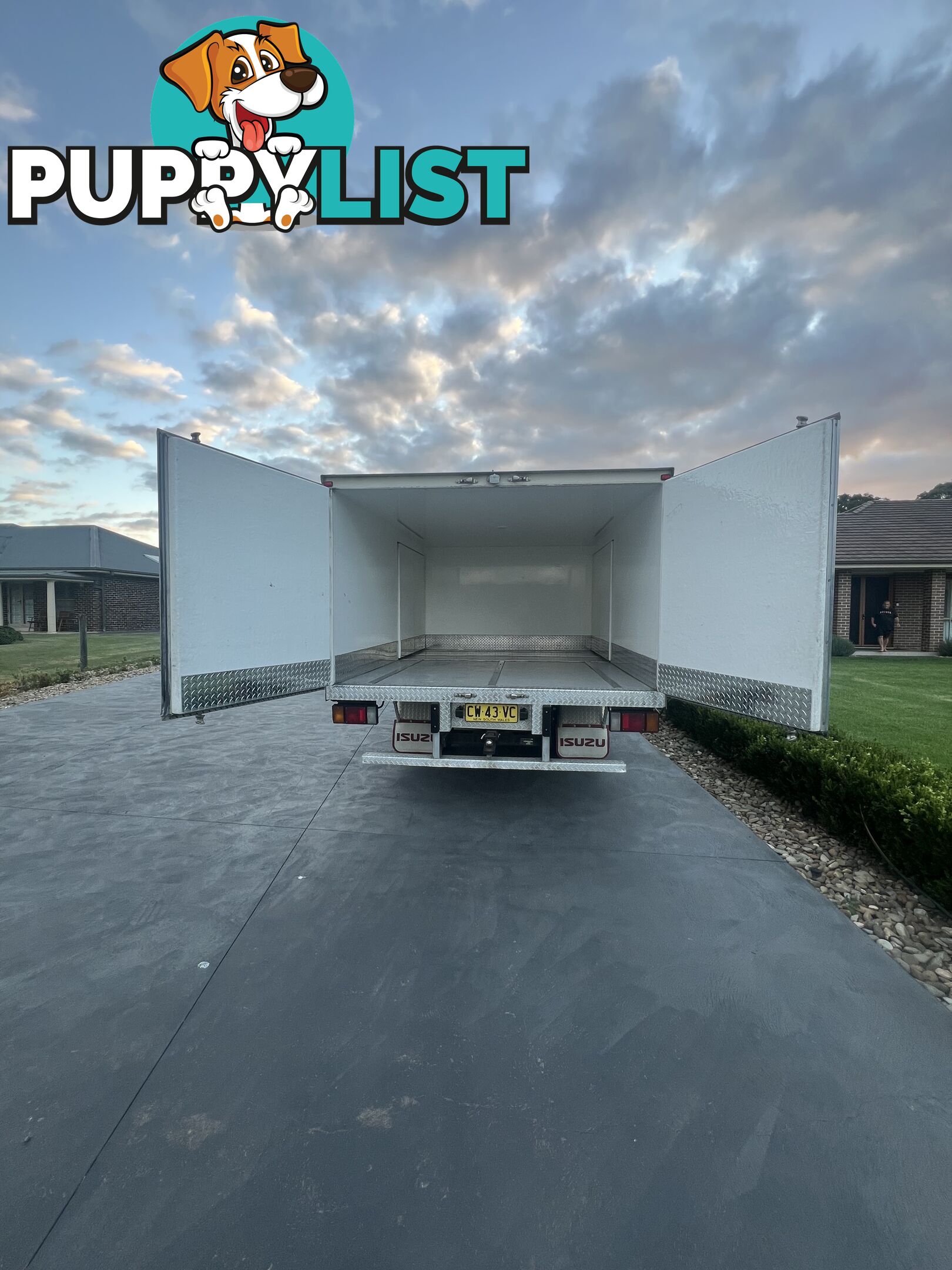Fully Serviced Isuzu NLR – Gel-Insulated &amp; Cool Room-Ready!