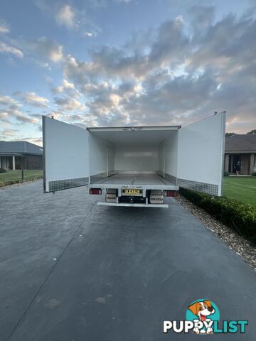 Fully Serviced Isuzu NLR – Gel-Insulated &amp; Cool Room-Ready!