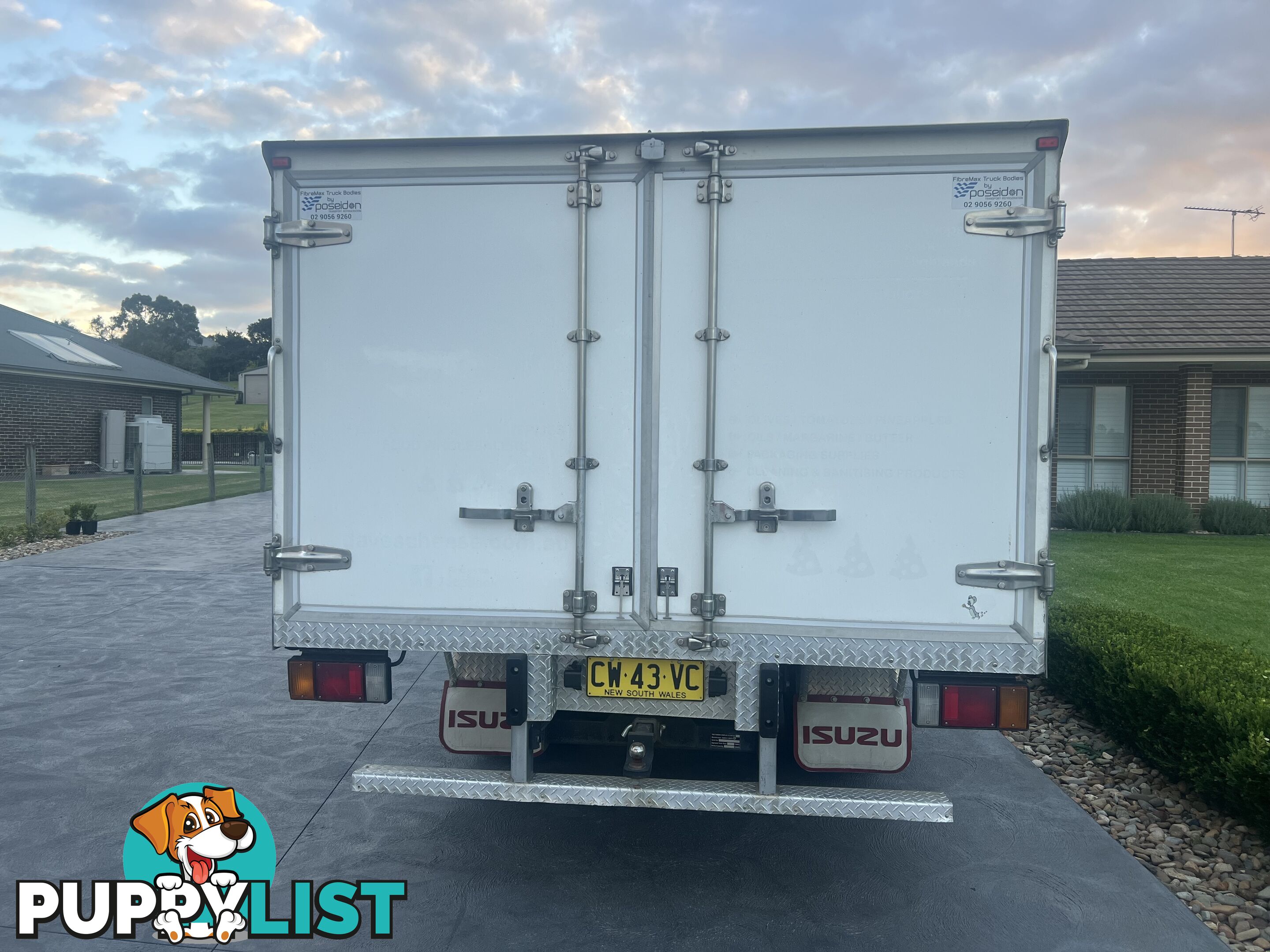 Fully Serviced Isuzu NLR – Gel-Insulated &amp; Cool Room-Ready!