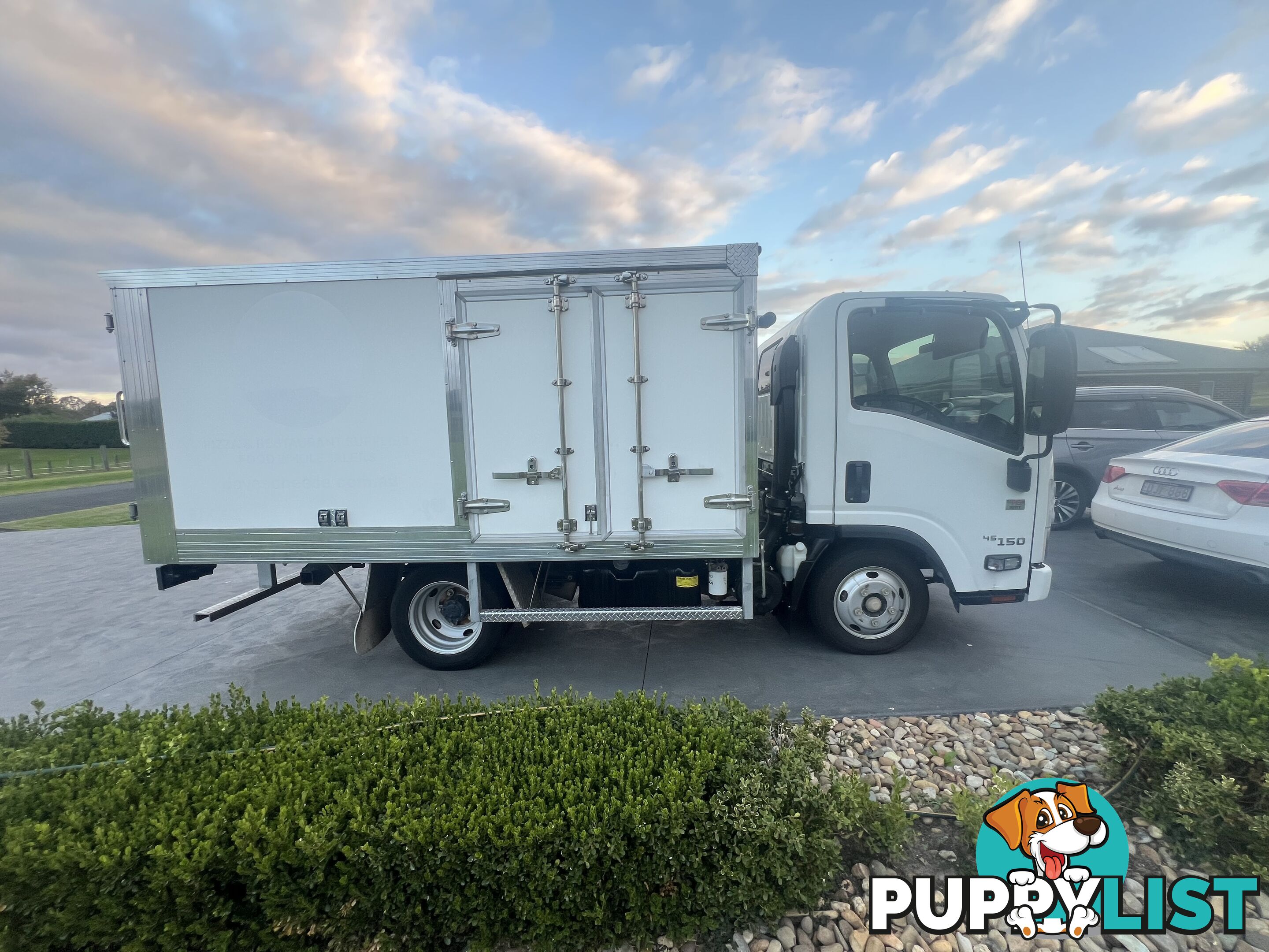 Fully Serviced Isuzu NLR – Gel-Insulated &amp; Cool Room-Ready!