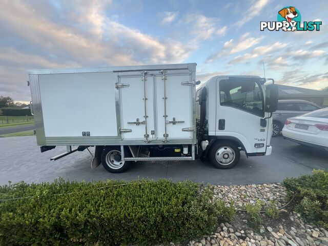 Fully Serviced Isuzu NLR – Gel-Insulated &amp; Cool Room-Ready!