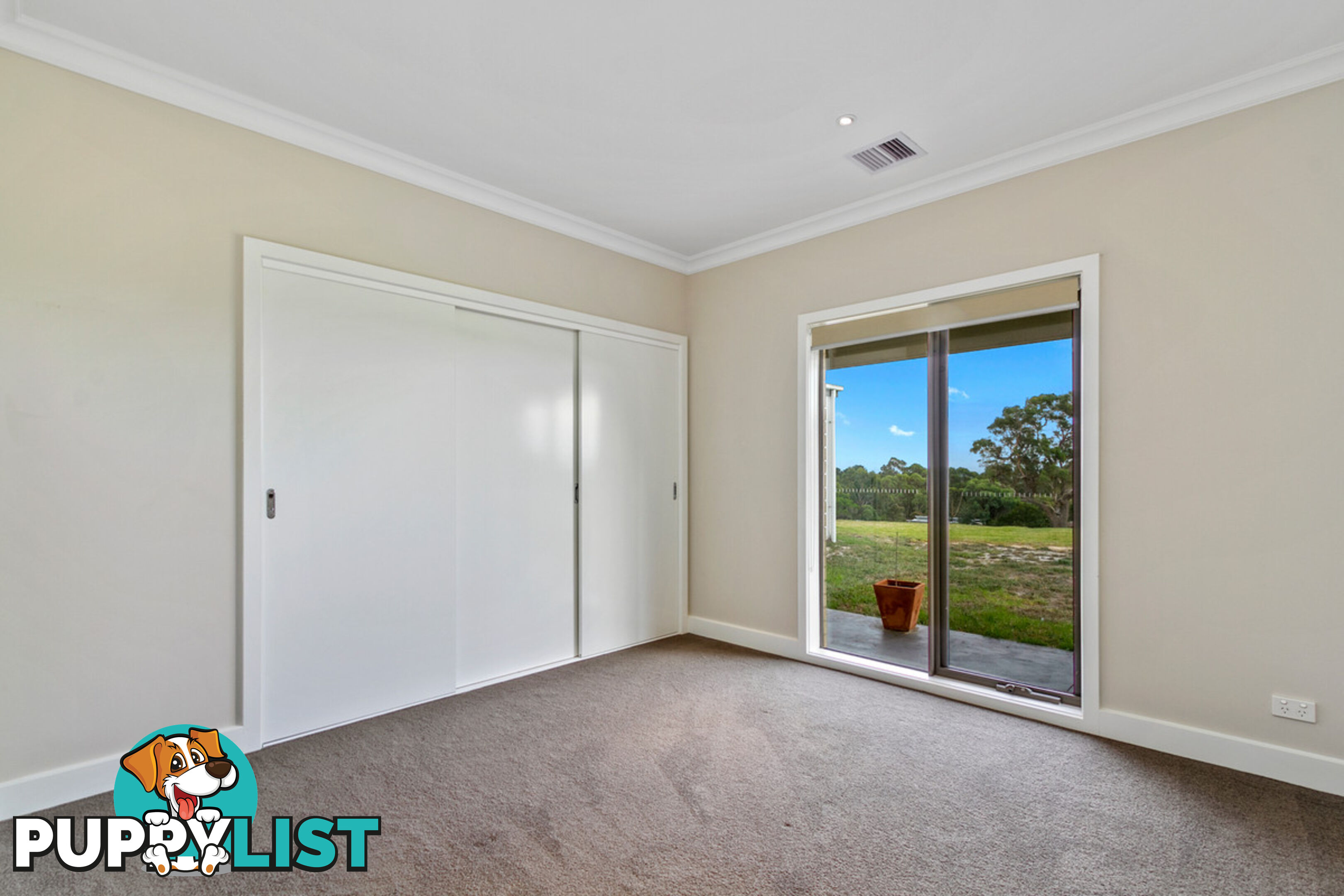 22 William Court LONGFORD VIC 3851