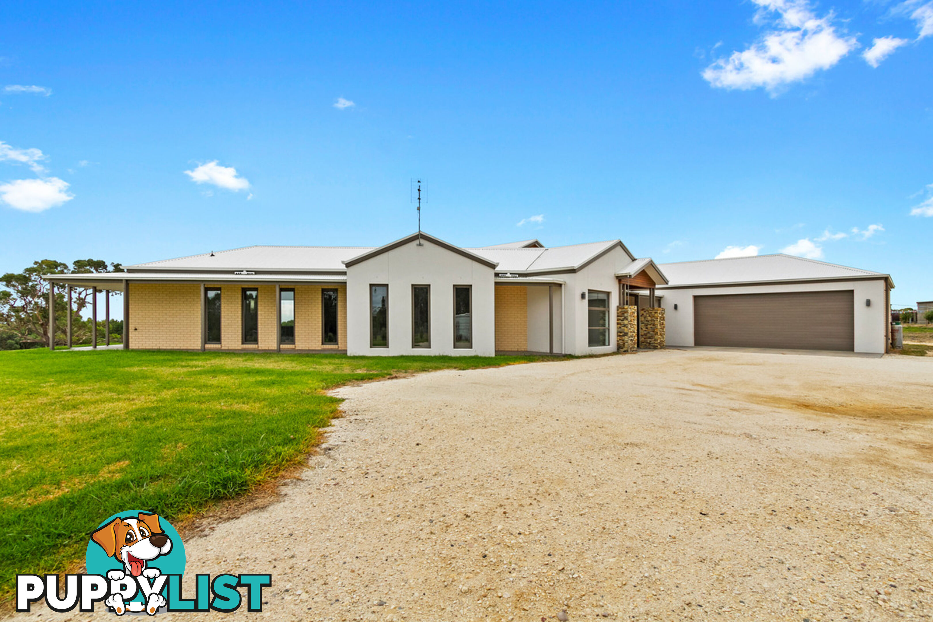 22 William Court LONGFORD VIC 3851