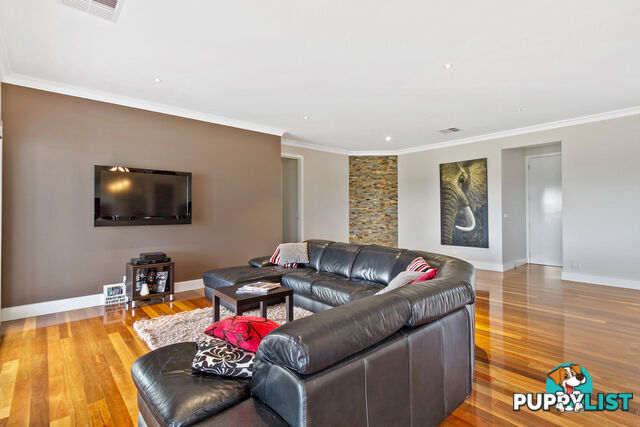 22 William Court LONGFORD VIC 3851