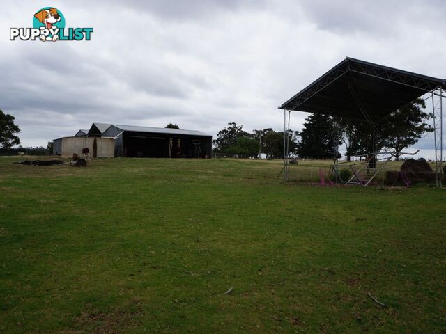 729 Longford - Loch Sport Road DUTSON VIC 3851