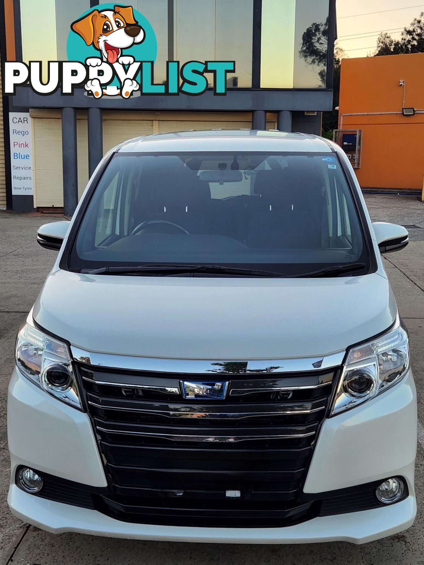 2015 Toyota Noah ZWR80 G Van Automatic