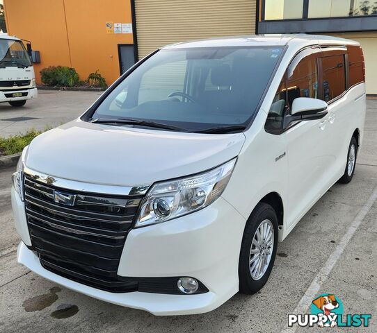 2015 Toyota Noah ZWR80 G Van Automatic