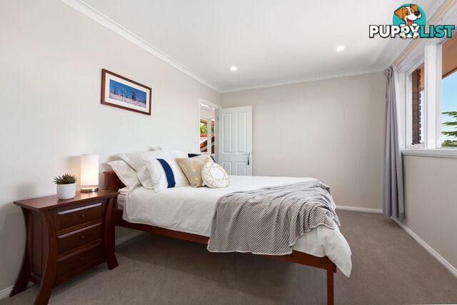 4 Glenmanor Close TEMPLESTOWE VIC 3106