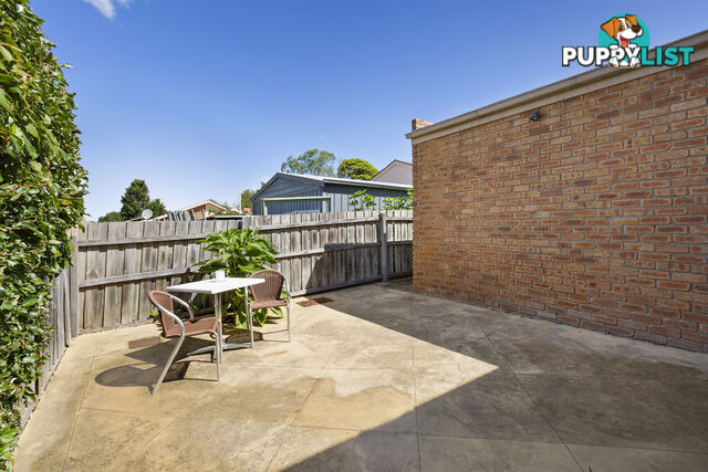 2 24 Hamilton Crescent DONCASTER EAST VIC 3109