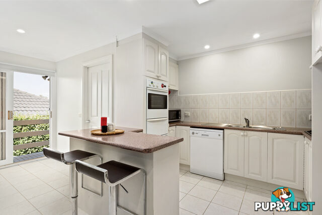 2 24 Hamilton Crescent DONCASTER EAST VIC 3109