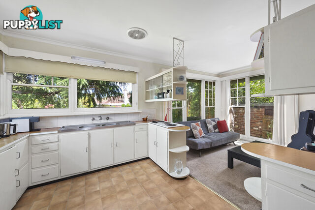 10 Yeovil Road Glen Iris VIC 3146