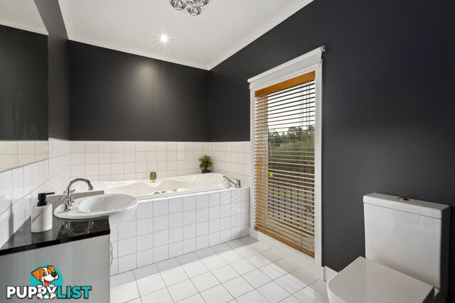 35 Powers Street DONVALE VIC 3111