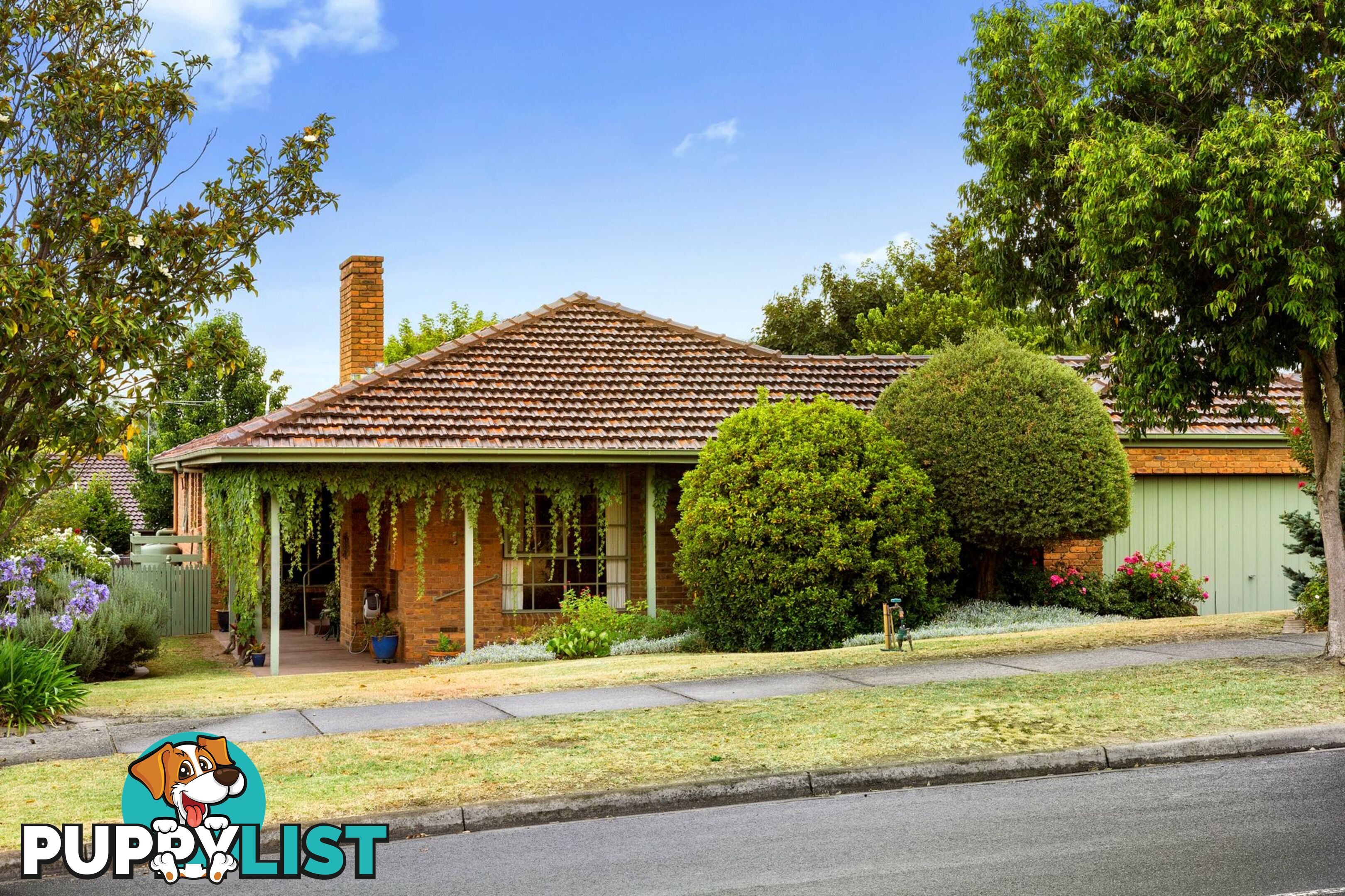 8 Santa Rosa Boulevard DONCASTER EAST VIC 3109