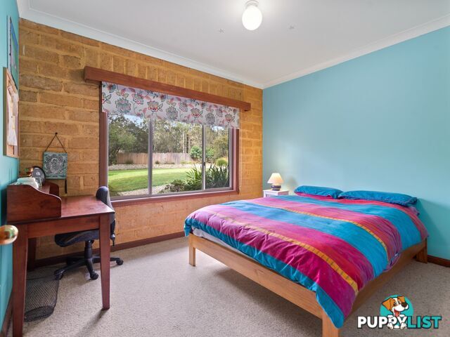 57 Strathmore Crescent KALARU NSW 2550