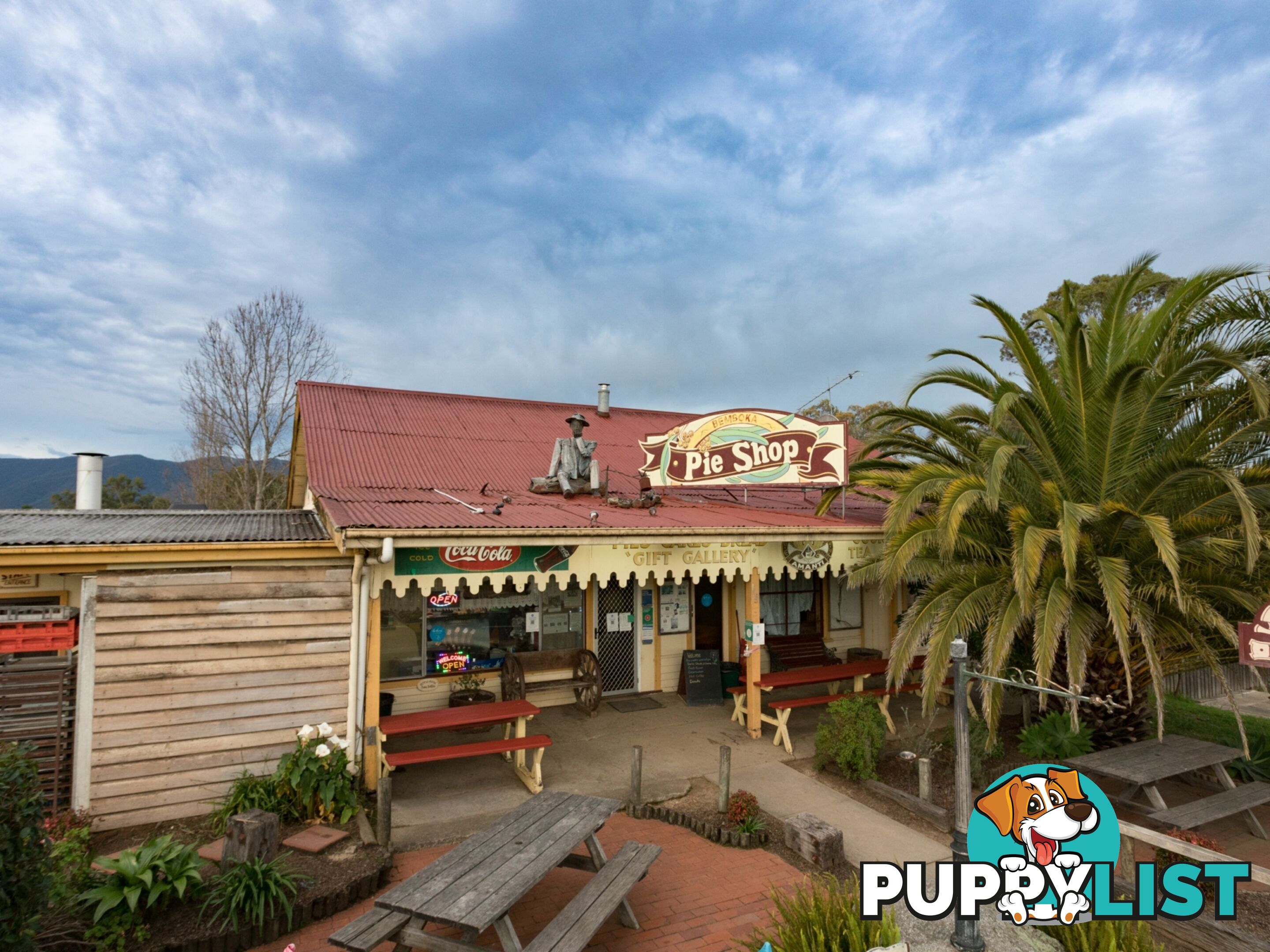 Pie Shop Loftus Street BEMBOKA NSW 2550