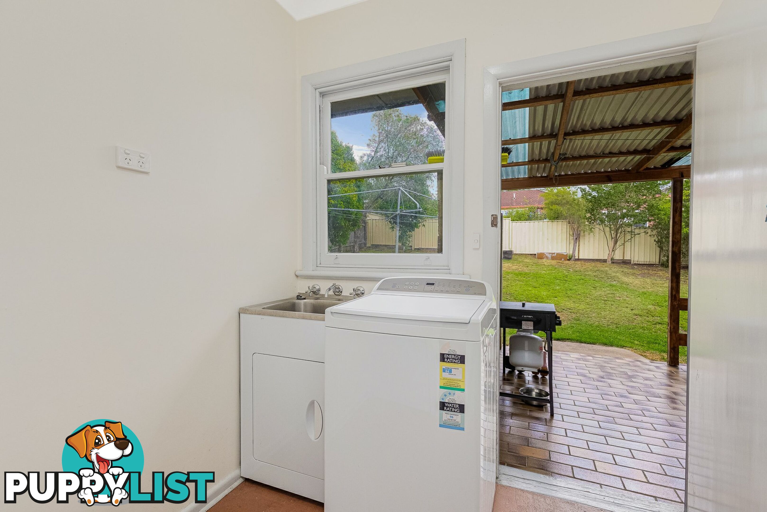 5 Dowling Street BEGA NSW 2550