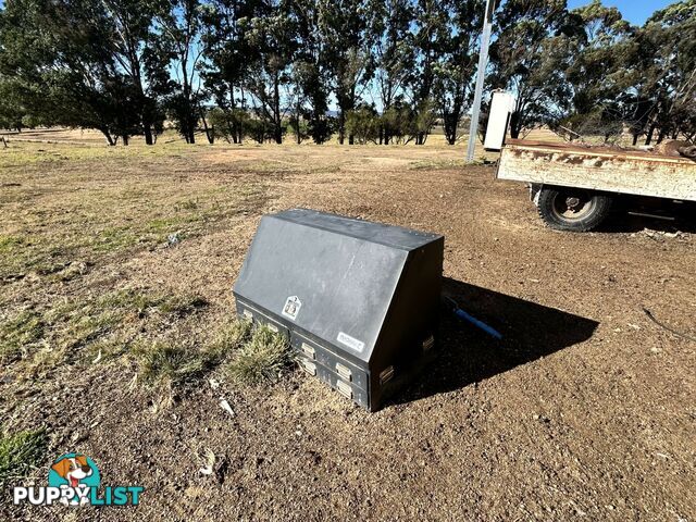684/West Kamer FARM CLEARANCE SALE KAMERUKA NSW 2550