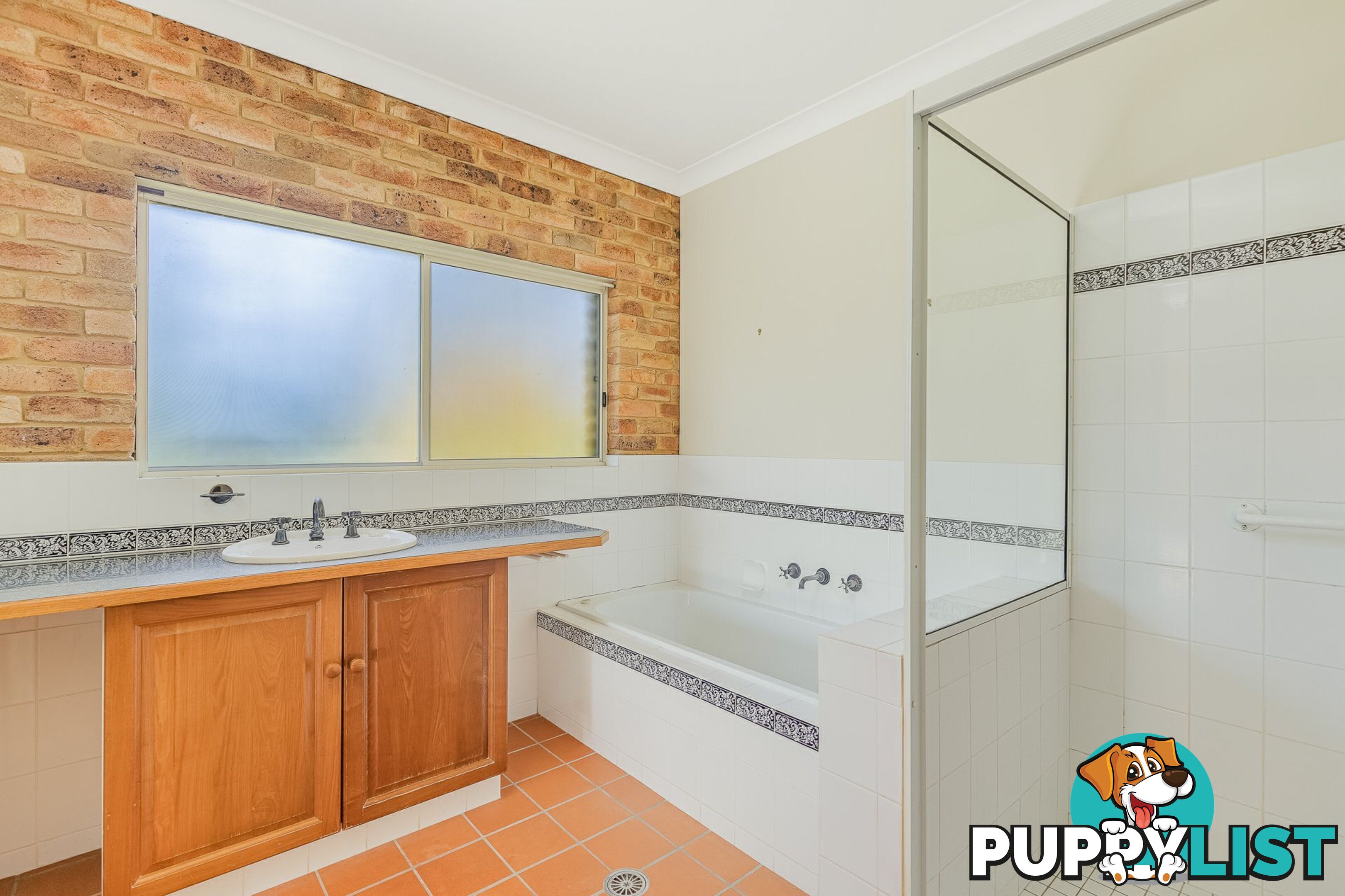 64 Narrawa Place BEGA NSW 2550
