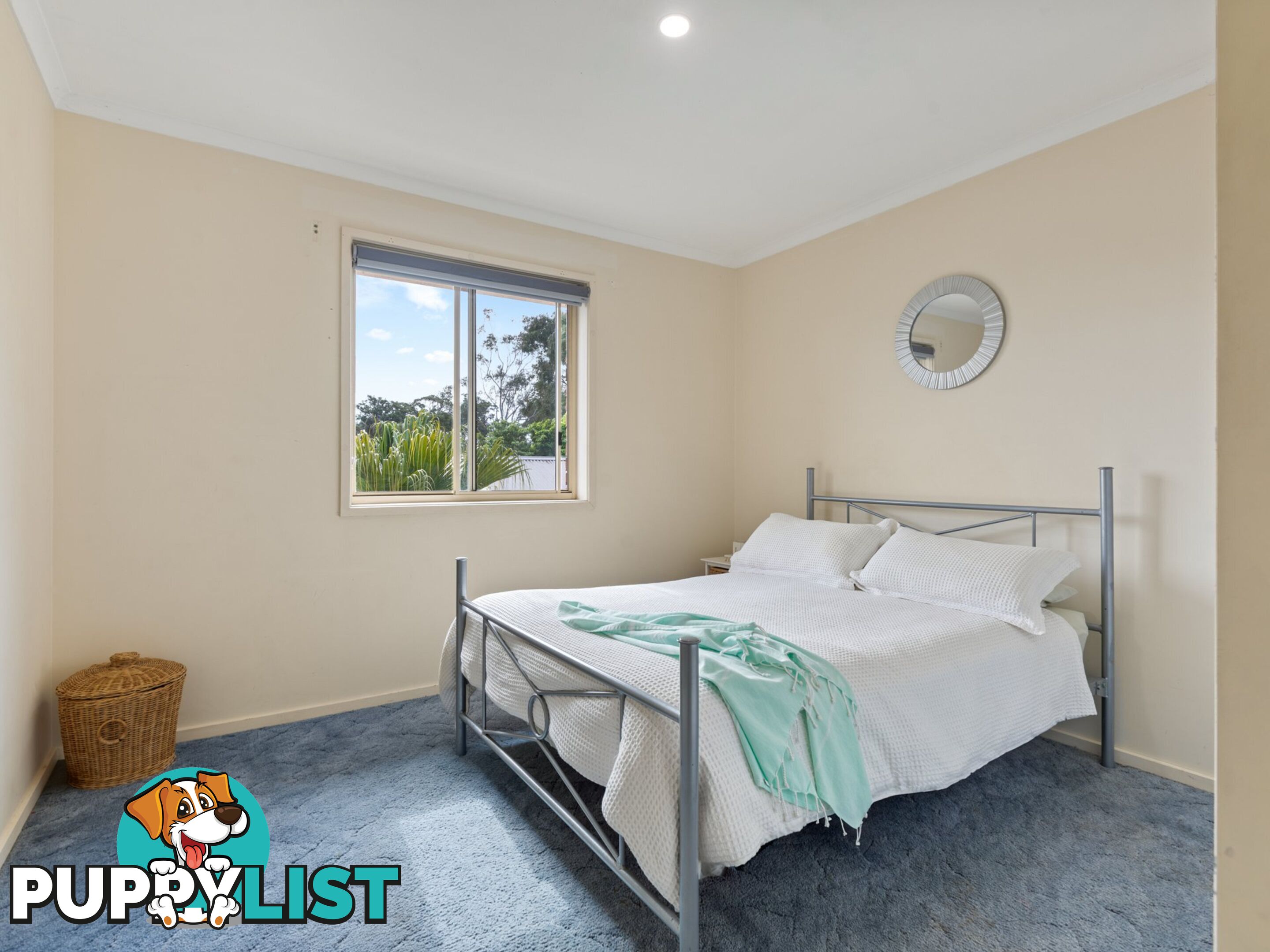 16 Clarke Street WOLUMLA NSW 2550