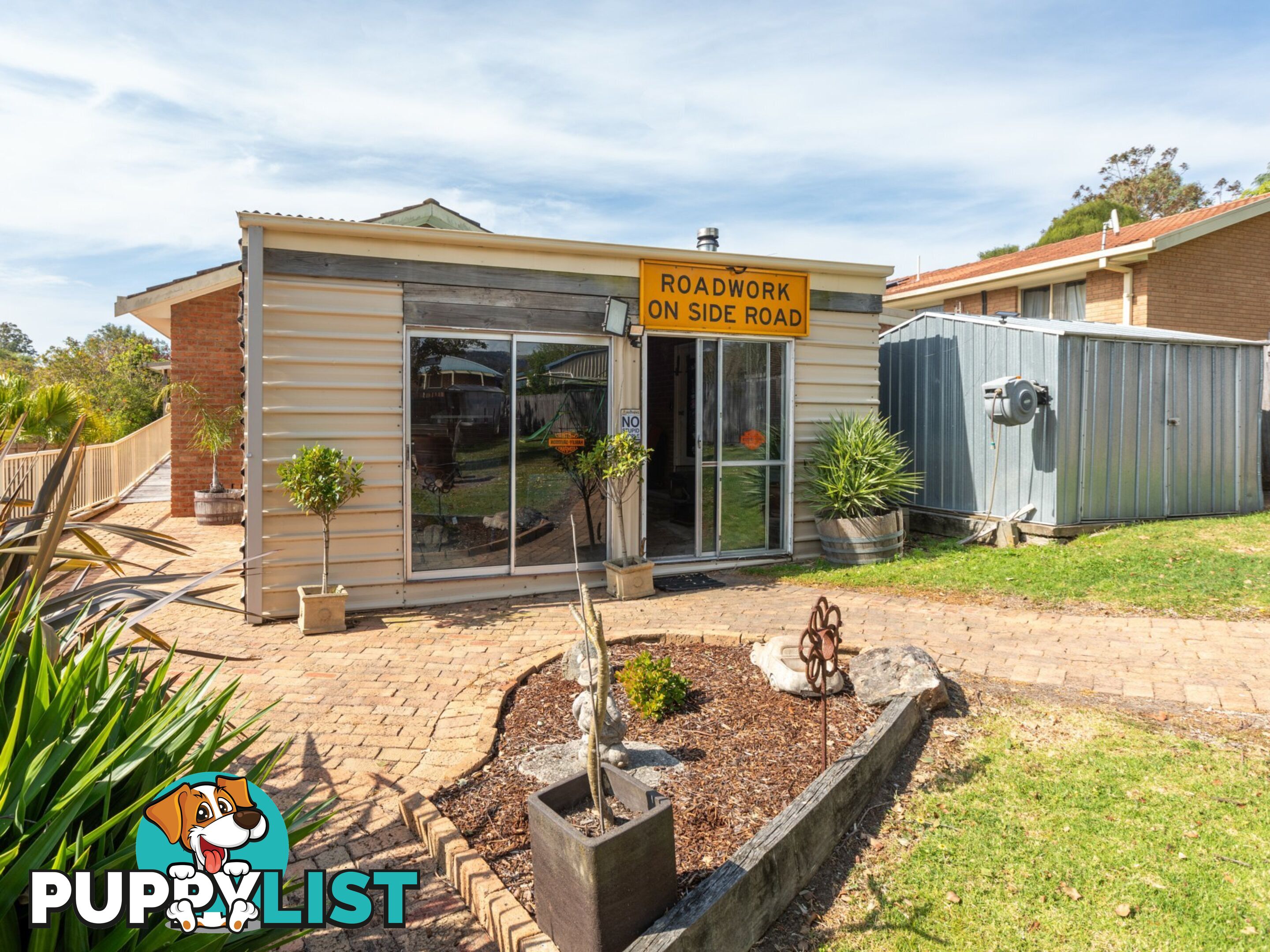 16 Clarke Street WOLUMLA NSW 2550