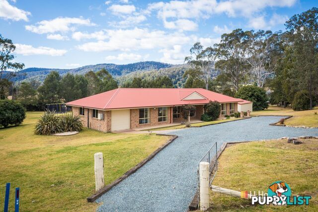 8 Cabarita Lane BEGA NSW 2550