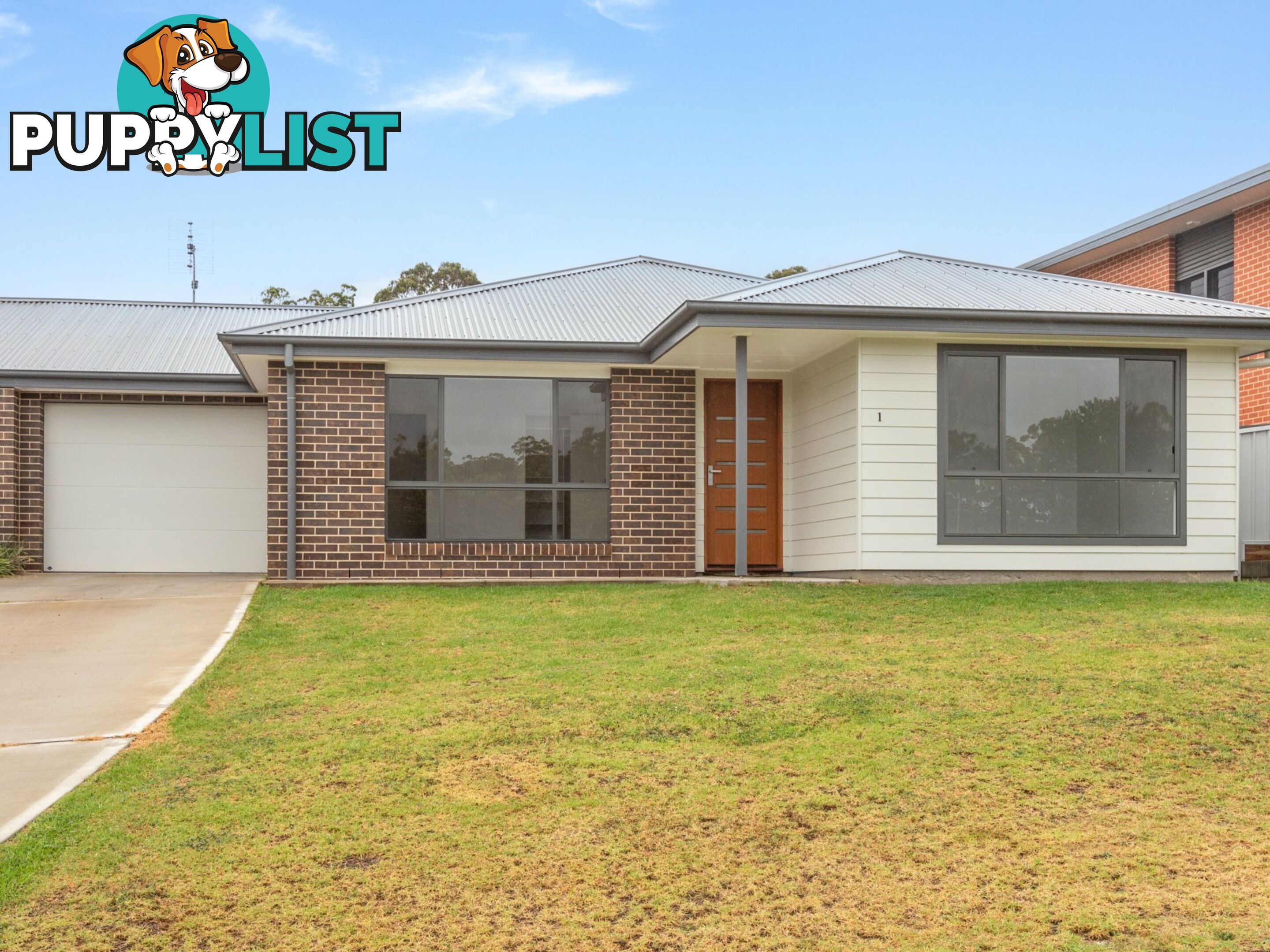 1/2 Kurrajong Crescent KALARU NSW 2550